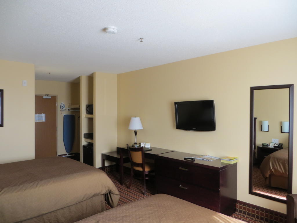 Poplar Tree Inn Stoughton Bilik gambar