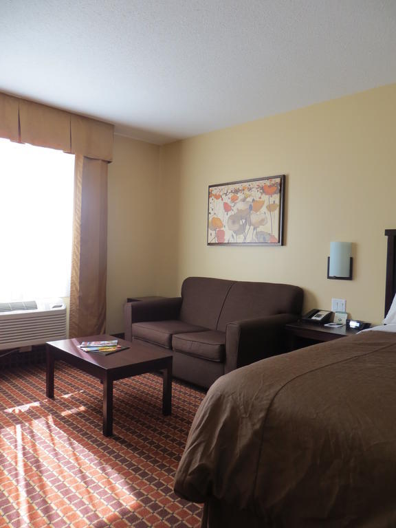 Poplar Tree Inn Stoughton Bilik gambar